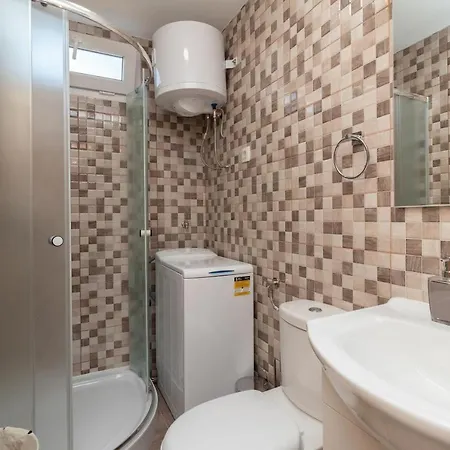 Mobile Sea Shell Nyaraló Pašman