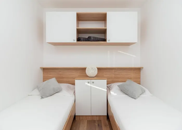 Holiday home Mobile Sea Shell Pasman