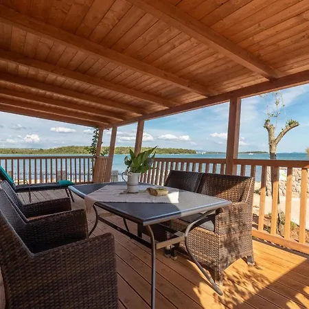 Holiday home Mobile Sea Shell Pasman