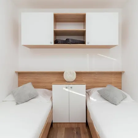 펜션 Mobile Sea Shell Pašman